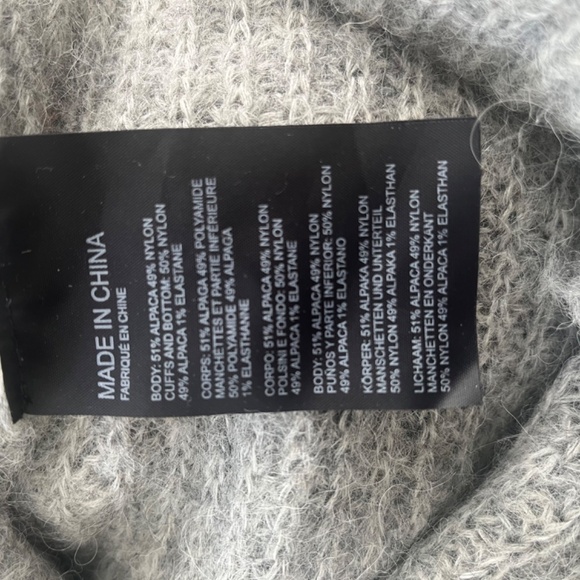 Club Monaco - Cropped Ribbed Knit Sweater: Women's Size XS Alpaca-Nylon Blend - Picture 7 of 7